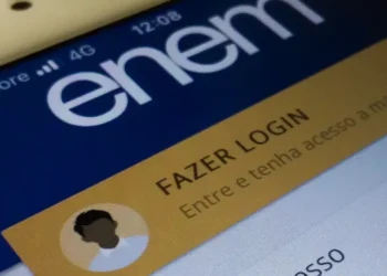 Brasileiros que participarem do Enem podem receber mais de R$ 800