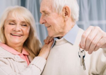 Governo está dando imóveis praticamente de graça para idosos com mais de 60 anos no Brasil