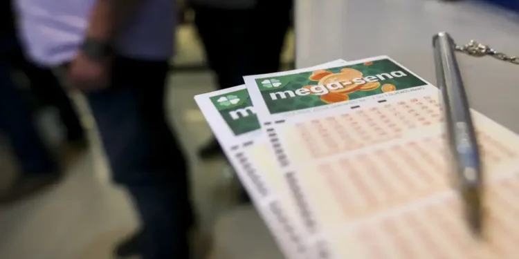 Mega-Sena vai paralisar sorteios em maio, mas antes entregará prêmio de R$ 60 milhões