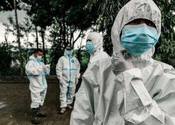 OMS acende alerta para nova pandemia e comitê de emergência se reúne após aumento de casos de vírus