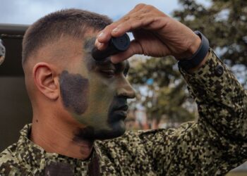 Oficial: governo obriga nascidos em 2008 a cumprir um ano de serviço militar obrigatório com salário mínimo neste país