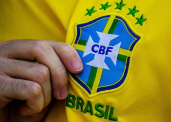 Uniforme especial da Seleção Brasileira para a Copa do Mundo é revelado pela CBF