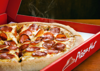Adeus à antiga Pizza Hut: rede é vendida por quase R$ 14 bilhões para 2 empresas