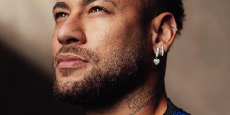 Agora é oficial: Neymar está fora da Seleção Brasileira na Copa do Mundo