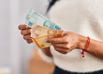 Caixa vai depositar no mínimo R$ 600 para brasileiros com conta ativa a partir de 17/06