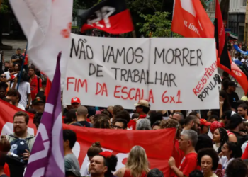 Especialistas pedem que brasileiros se preparem para o que vai acontecer nos mercados com o fim da escala 6×1