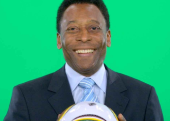Mesmo 3 anos após o falecimento, Pelé pode bater recorde do Maradona em 2026