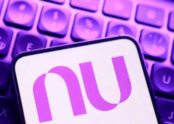 Nubank emite comunicado para todos os clientes que possuem celular nesta sexta-feira (19/06)