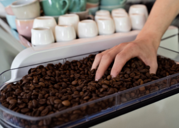 Tarifa de 25% dos EUA pode mexer no preço do café?