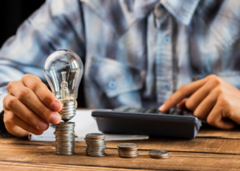 Brasileiros terão conta de luz 16% mais cara após mudança já confirmada