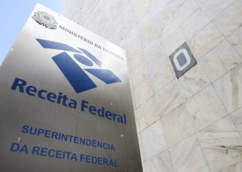 Receita Federal pede para brasileiros se prepararem para o dia 30/06