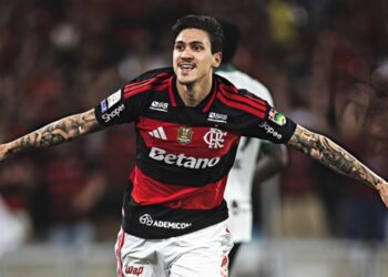 Torcida do Flamengo é comunicada e atacante Pedro vai deixar o RJ para ir jogar na Europa