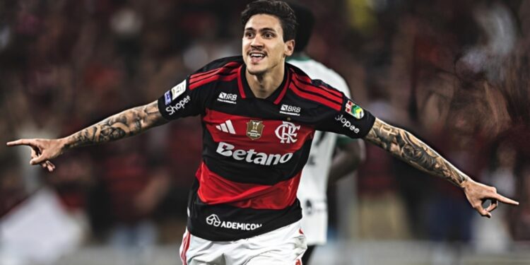 Torcida do Flamengo é comunicada e atacante Pedro vai deixar o RJ para ir jogar na Europa