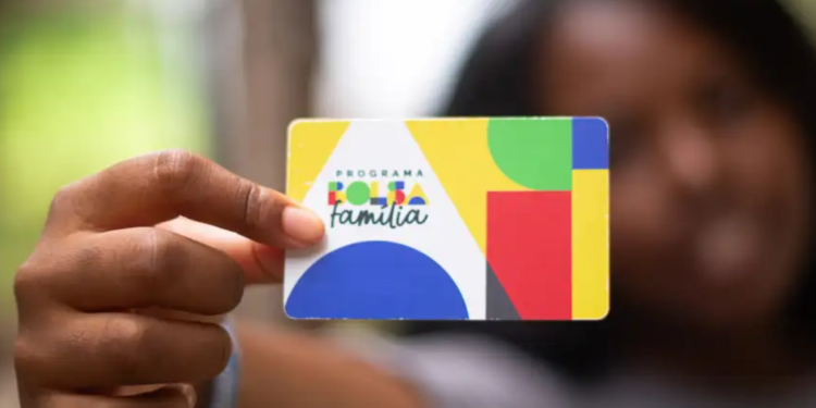 Bolsa Família anuncia que vai “atrasar” o pagamento de julho