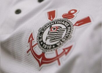 Corinthians prepara contratação de peso e vai assinar com parceiro do CR7