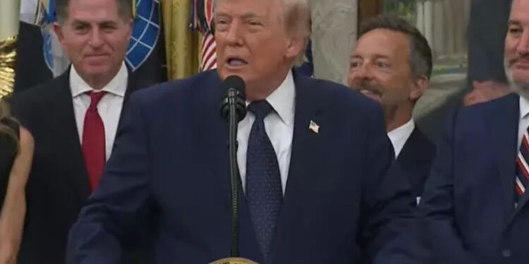 Donald Trump esculacha árbitro do futebol brasileiro na Copa do Mundo