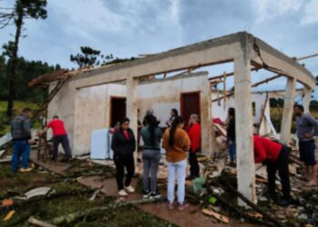 Fenômeno raro assusta brasileiros após tornado de 200 km/h ser confirmado