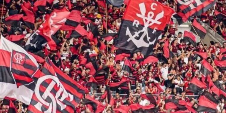 Torcida do Flamengo recebe grande notícia e clube pode atravessar rival por craque brasileiro