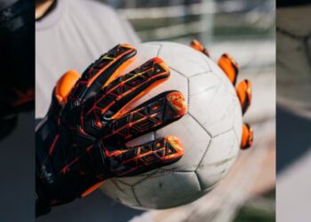 Clube do Brasileirão está sem pagar atletas e goleiro decidiu falar tudo