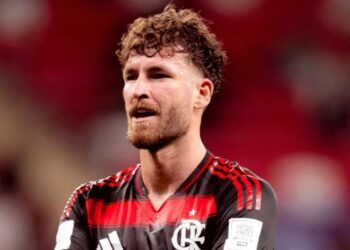 Torcida do Flamengo foi pega de surpresa: Léo Pereira confirma novo vínculo longe do clube