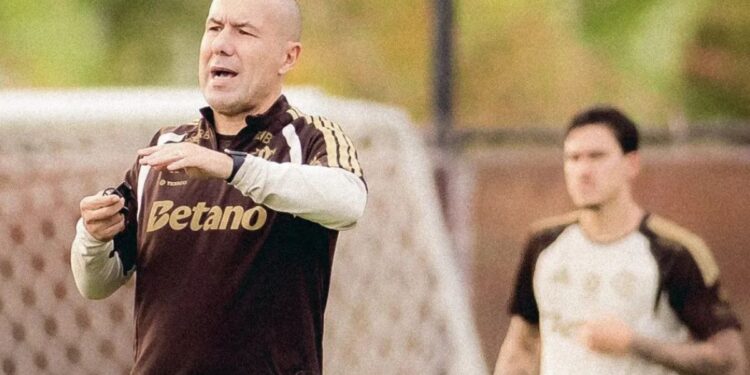 Leonardo Jardim tomou decisão inesperada e craque do Flamengo pode deixar o clube