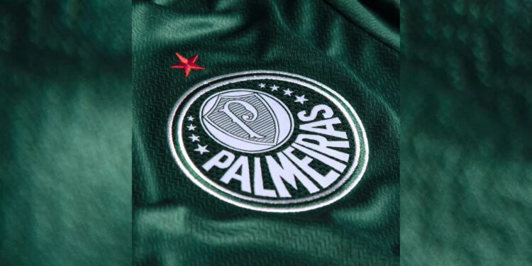 Torcida do Palmeiras recebe comunicado sobre a saída de 3 jogadores do clube