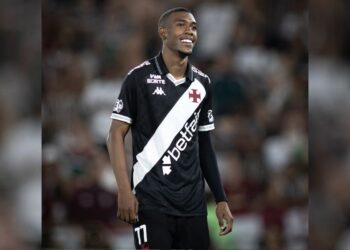Torcida do Vasco foi pega de surpresa com notícia sobre o retorno do atacante Rayan