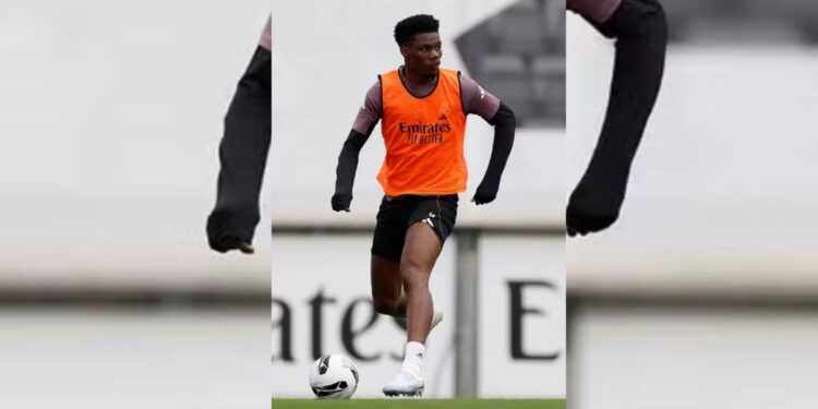 Real Madrid define a venda de Tchouaméni ao Manchester United por R$ 590 milhões