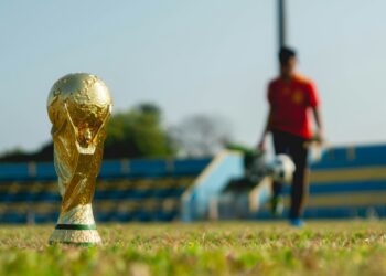 Após fracasso da seleção na Copa do Mundo, presidente decide renunciar ao cargo no país
