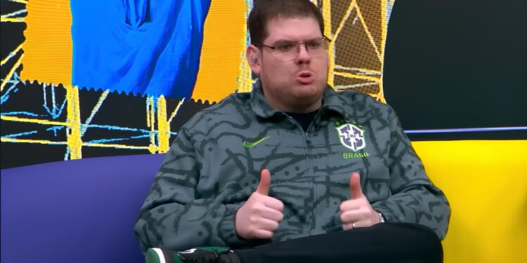 Brasileiros que acompanham a Copa na CazéTV são surpreendidos com aviso sobre multa
