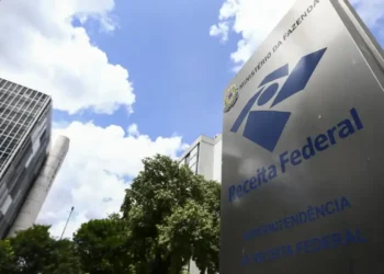 Brasileiros recebem comunicado da Receita Federal sobre mudança que começa em 31/07