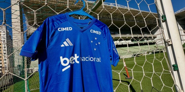 Cruzeiro aproveitou a Copa do Mundo e foi com tudo para assinar com dupla do Cristiano Ronaldo