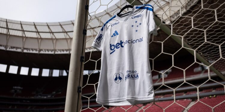 Cruzeiro toma decisão e define os 2 próximos reforços que serão contratados na janela