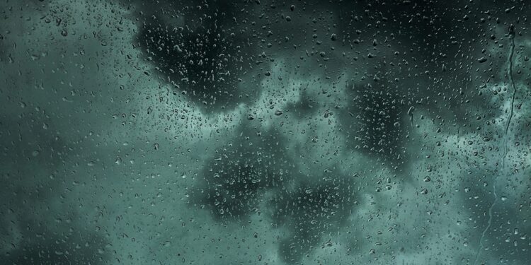 Defesa Civil alerta para tornados, pedras caindo do céu e ventos de 90 km/h em 17/07 e 18/07