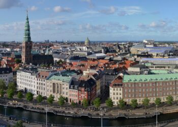 Melhor cidade do mundo para viver em 2026 encanta pela segurança e educação