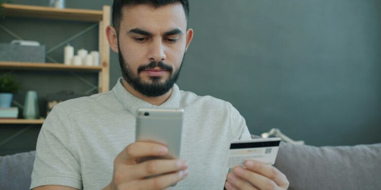 Nova regra da Receita Federal pode mudar a vida de quem faz compras pela internet