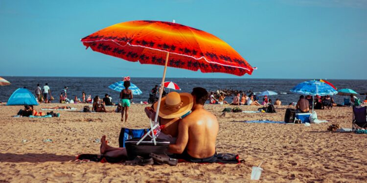 Nova regra de feriado vai garantir 3 dias de descanso para trabalhadores no Brasil