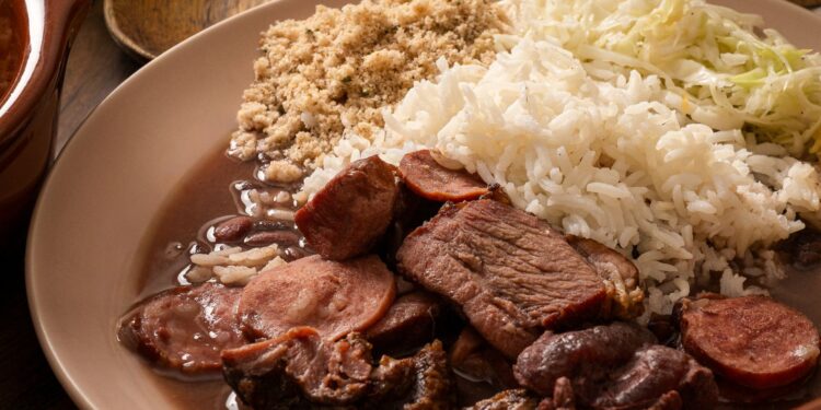 Quanto custa comer um prato feito hoje no Brasil?