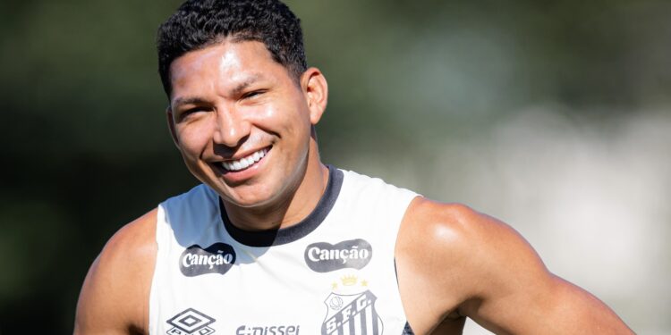 Respire fundo antes de descobrir qual o salário que Rony ganha para jogar no Santos
