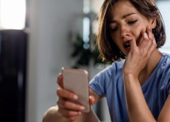 Se você prefere cancelar a saída e ficar em casa, a psicologia tem uma explicação