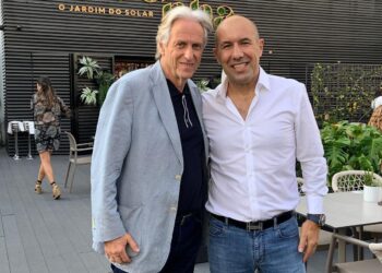 Técnico do Flamengo, Leonardo Jardim recebe aviso sobre mudança e Jorge Jesus vai voltar