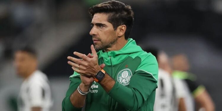 Palmeiras age rápido para evitar problemas e Abel Ferreira ganha 5 reforços de uma só vez