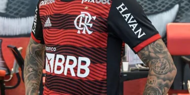 Clubes estão ficando assustados ao descobrirem quanto esse jogador está ganhando no Flamengo