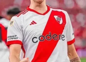 Atacante argentino abre o coração e revela vontade de defender o Vasco
