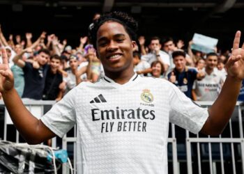 Real Madrid toma decisão e Endrick é comunicado sobre o futuro no clube