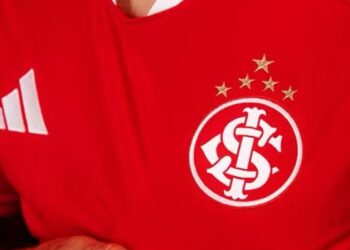 Torcida do Internacional recebe comunicado sobre jogador que deu adeus ao clube