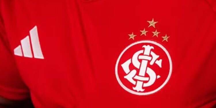 Torcida do Internacional recebe comunicado sobre jogador que deu adeus ao clube