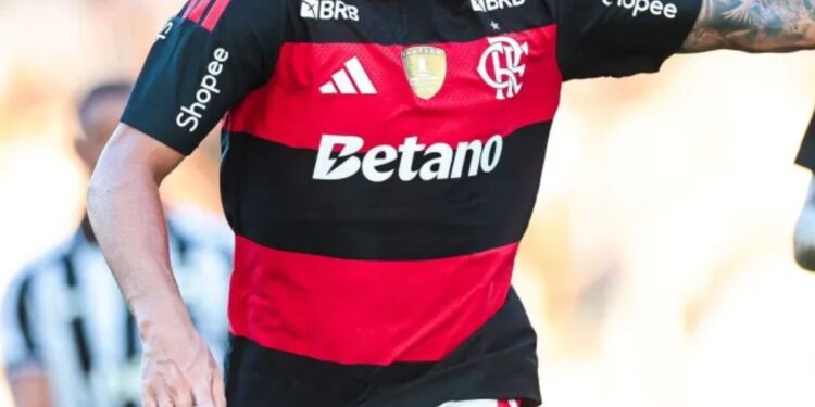 Flamengo gastou R$ 315 milhões e fez a maior contratação da história