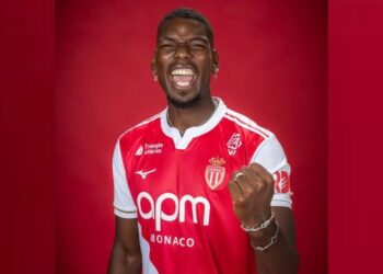 Sem clube, Pogba pegou todos de surpresa e decidiu vestir a camisa do Flamengo