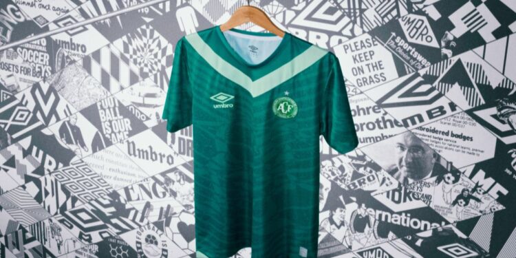 Atacante que foi campeão pelo Atlético-MG pode ser o novo reforço da Chapecoense